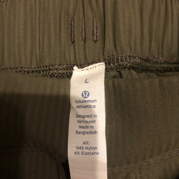 NWOT Lululemon pants - Picture 4 of 4